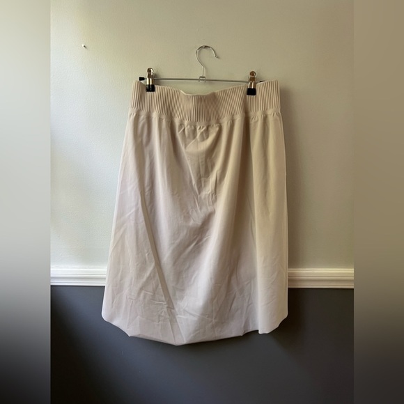 Athleta Cosmic Skirt Small Cream High Rise - Picture 4 of 7